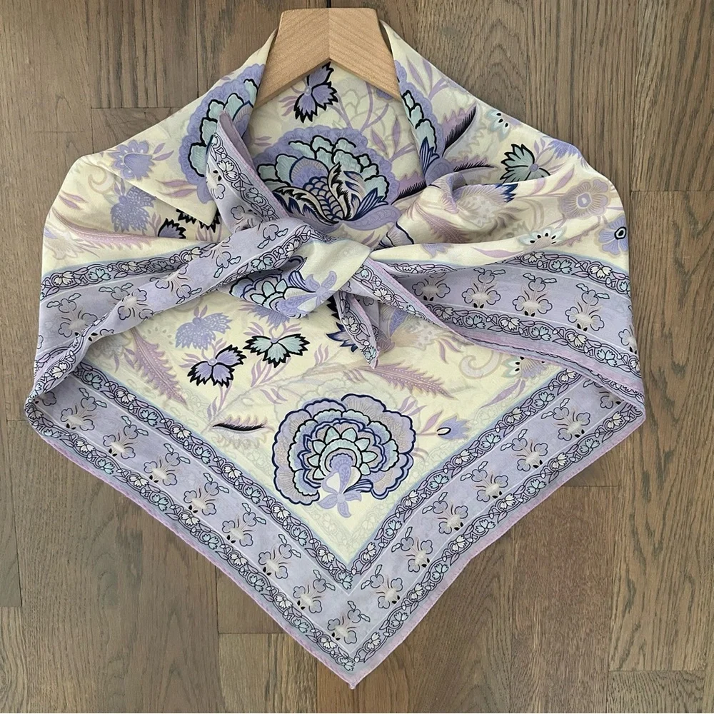 Oscar de la Renta Floral and Paisley 100% Silk Square Scarf Lavender Cream 30"sq - Picture 3 of 8